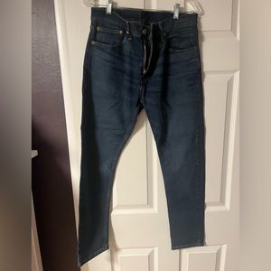 Levis 512